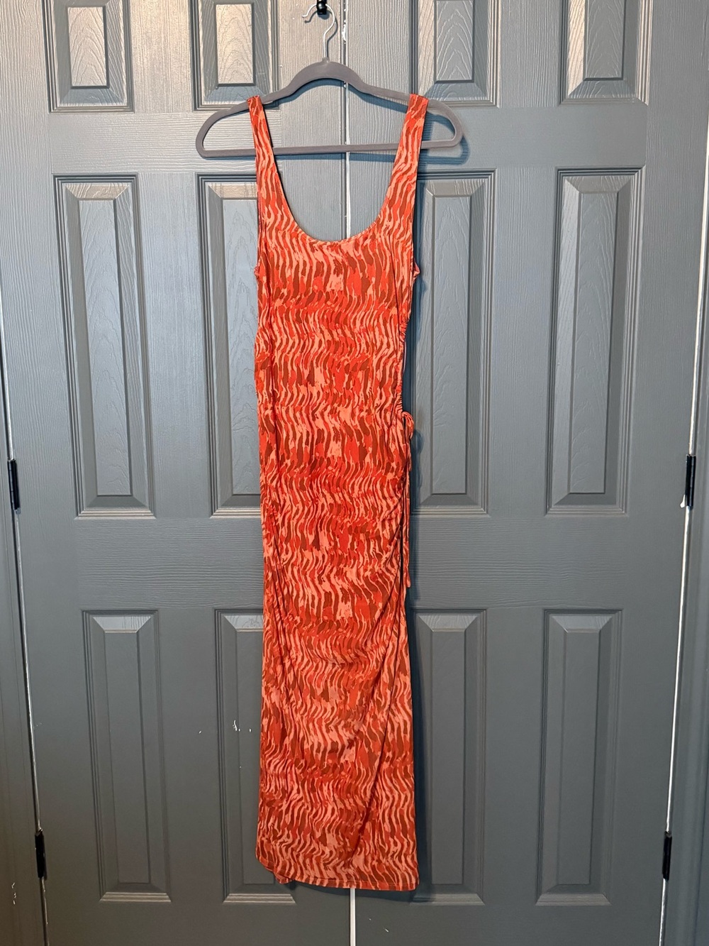 House of Harlow Sleeveless Orange Wave-Print Maxi Dress